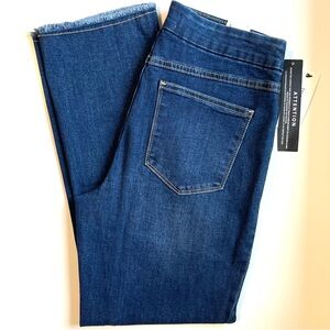 NWT Tribal Audrey Pull On Jeans - Mid-Rise & Raw Hem & Straight Crop - Size 4